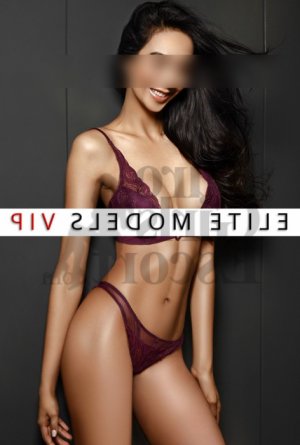 Shade tantra massage in Catonsville
